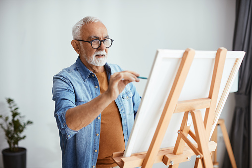 Discover the Ultimate Senior Hobbies for a Thriving and Fulfilling Life!